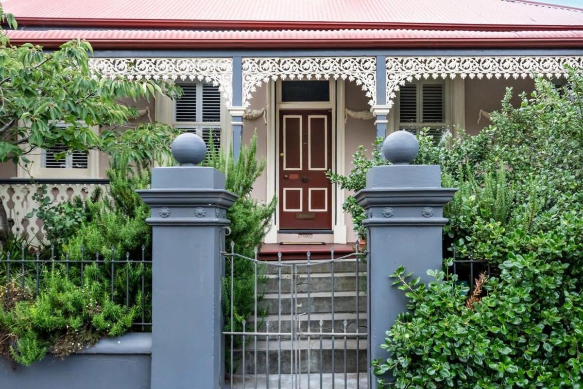 Charming On Charles Villa Launceston Bagian luar foto